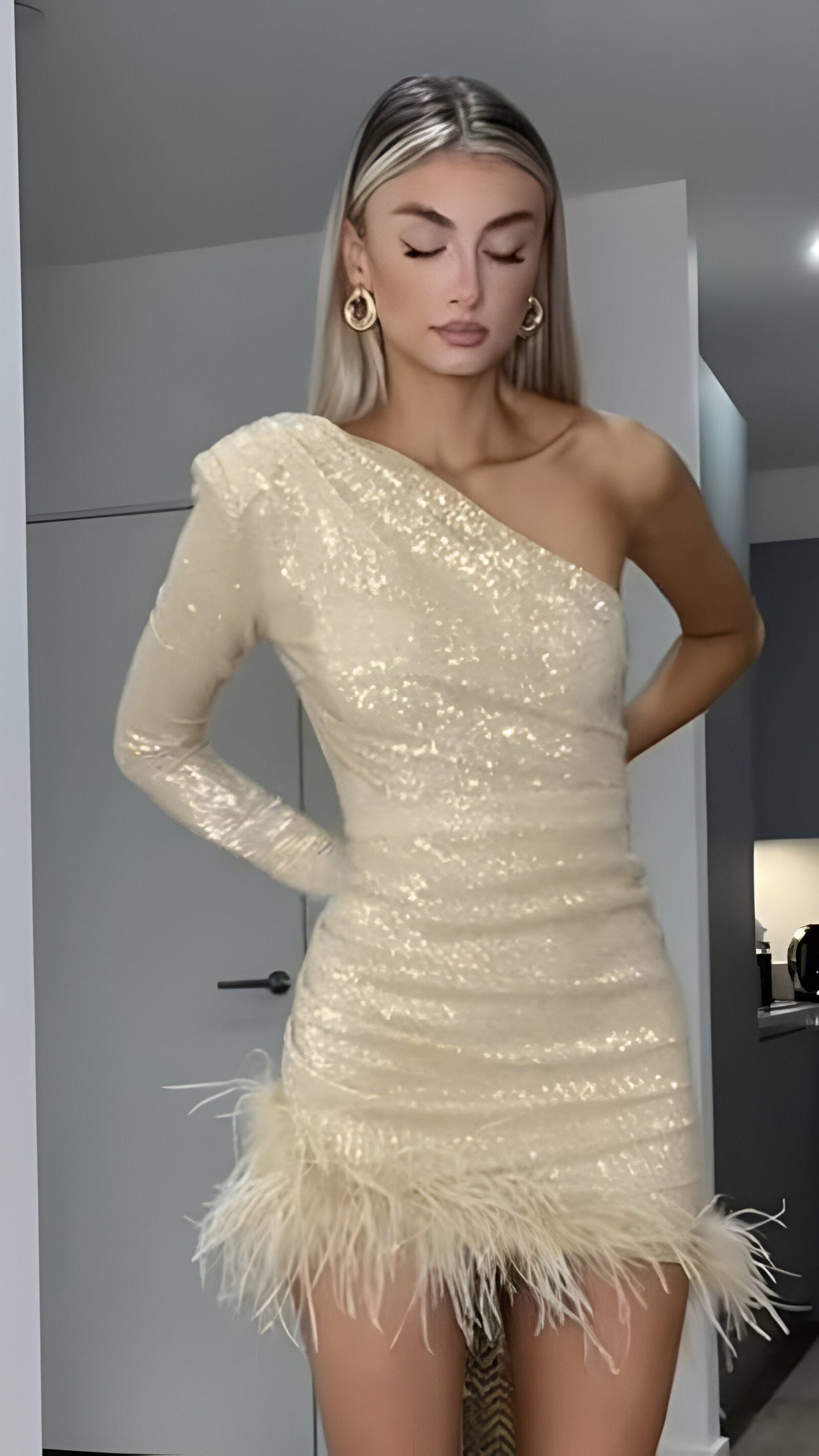 Amora - Glitter Dress